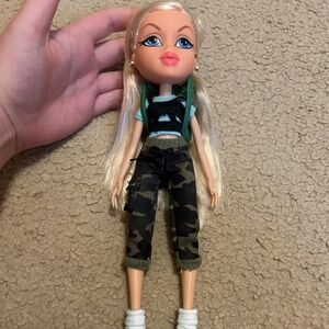 Bratz doll Cloe Dare to Hike/Fitness 2015
